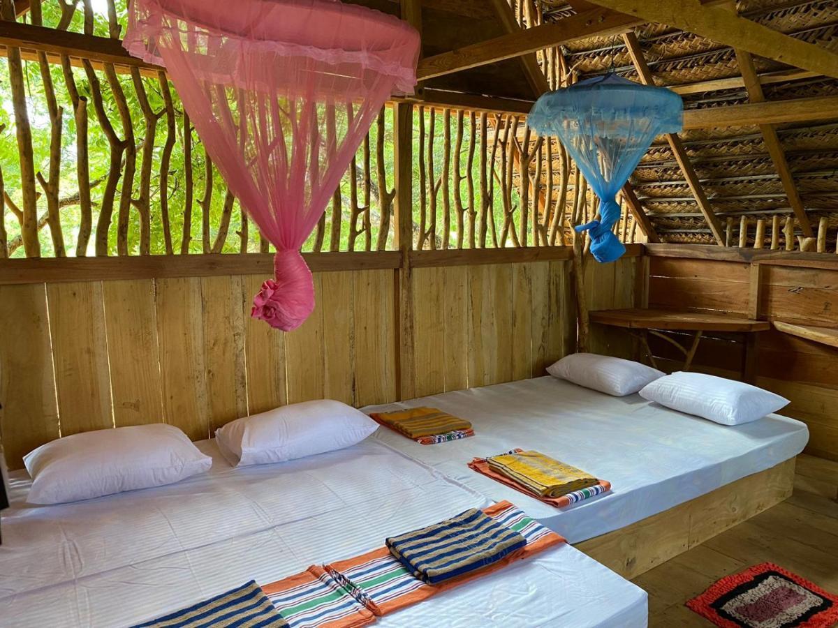 טיסמהרמה Yala Village Eco Tree House מראה חיצוני תמונה