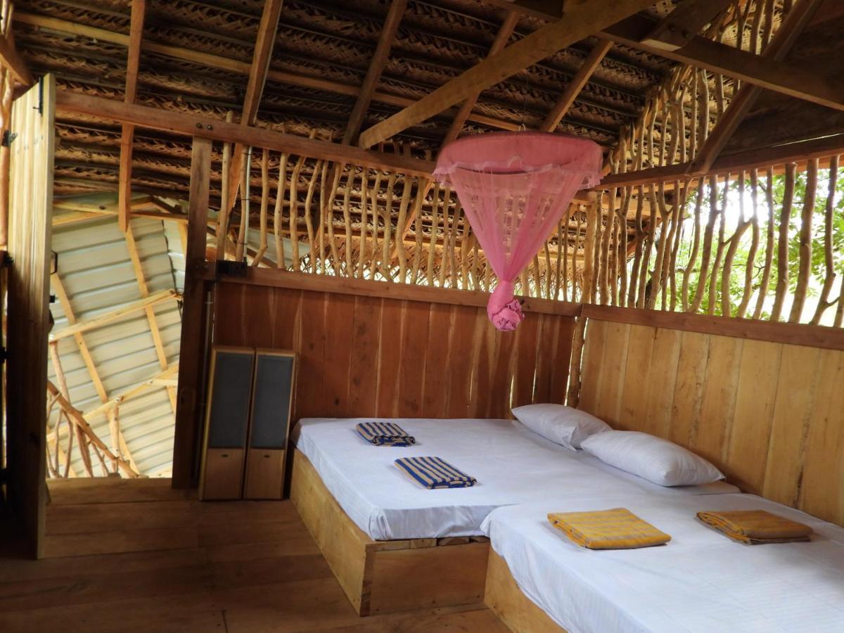 טיסמהרמה Yala Village Eco Tree House מראה חיצוני תמונה