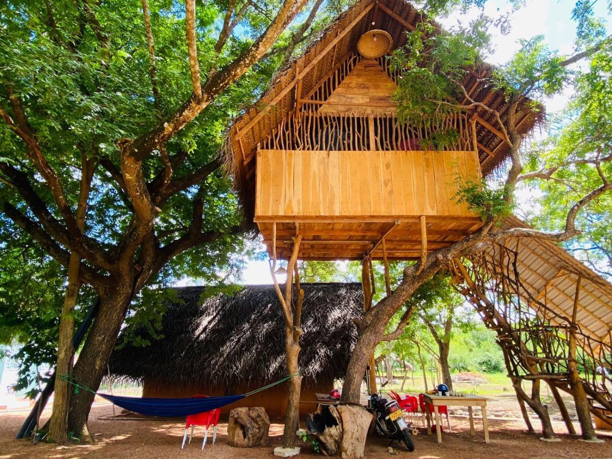 טיסמהרמה Yala Village Eco Tree House מראה חיצוני תמונה