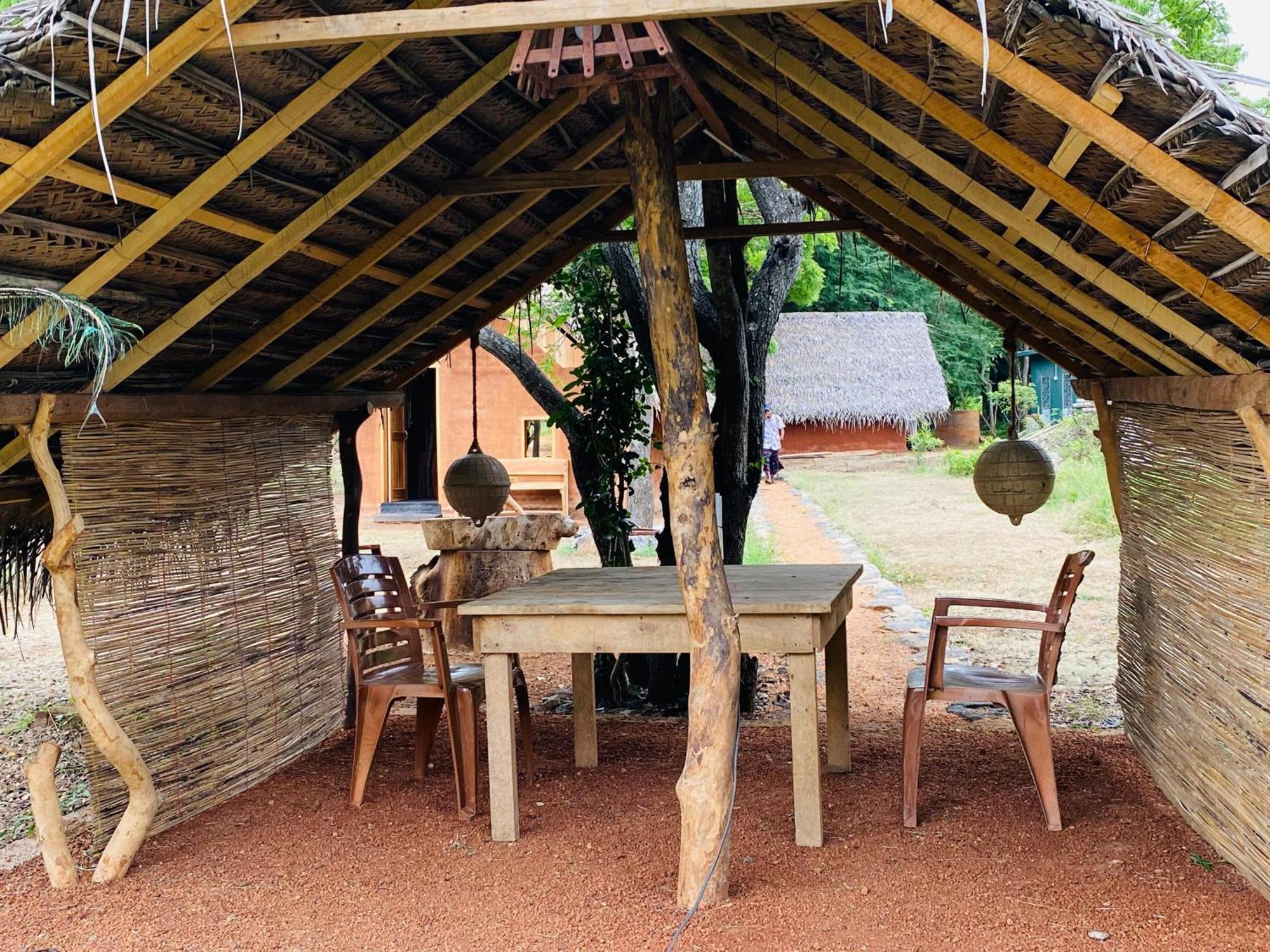 טיסמהרמה Yala Village Eco Tree House מראה חיצוני תמונה